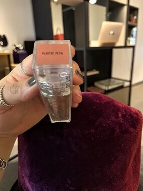 Plastic Metal Lip Gloss - Nude Peach Shine